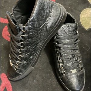 Balenciaga shoes size 44 black no box